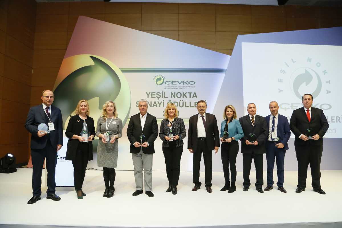 JURI01 TOPLU FOTO - ÇEVKO Yeşil Nokta Ödülleri Sahiplerini Buldu